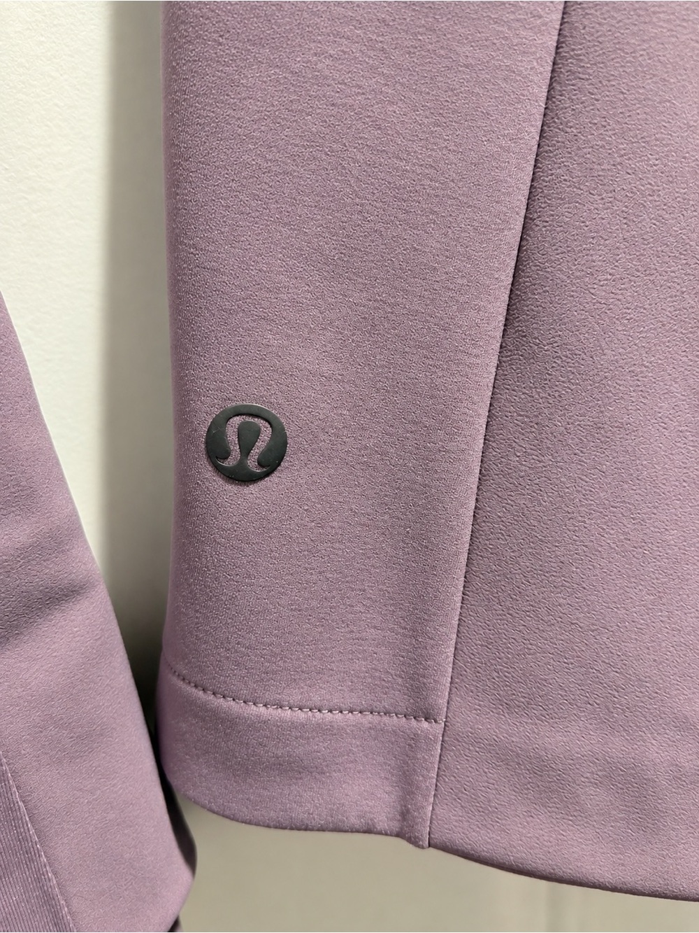 Lululemon Cross Chill RepelShell Jacket Size 0 Purple Mauve Running - Picture 7 of 12